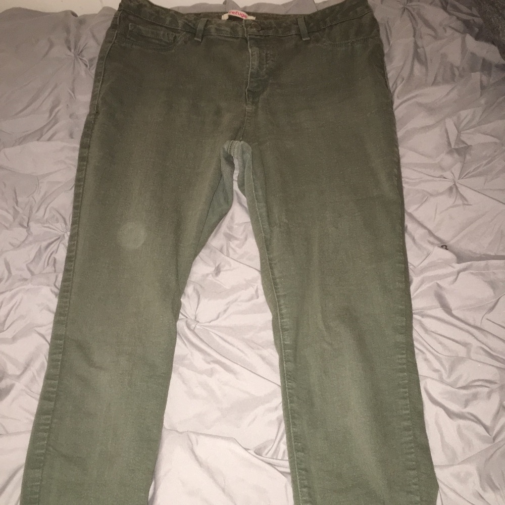 Green Women’s Pants
